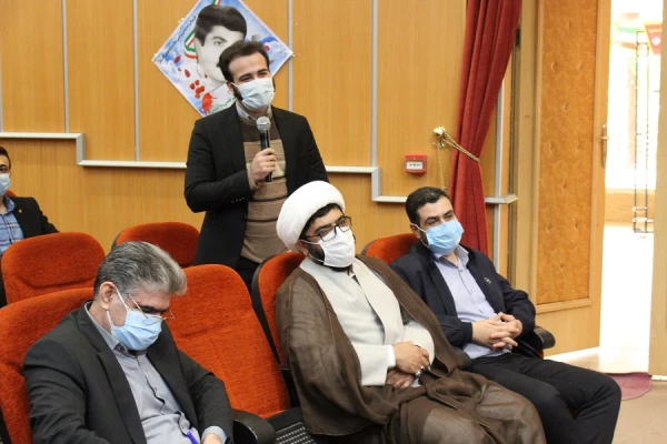 برگزاری کرسی آزاد اندیشی دانشجویان پردیس علامه طباطبایی لرستان