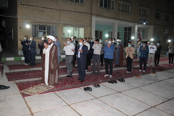 مراسم افطار المومنین، شبی با قرآن و توزیع بسته های غذایی به نیازمندان