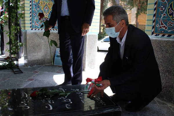 احداث و افتتاح یادمان مقبره شهید گمنام