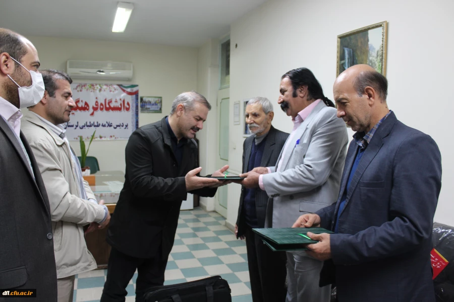 مراسم فرهنگی-پژوهشی گرامیداشت جشن شب یلدا و شاهنامه خوانی توسط کانون ادبیات فارسی