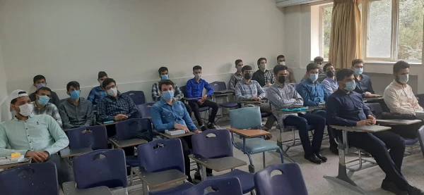 برگزاری کلاس های حضوری رشته های مختلف دانشگاه فرهنگیان پردیس علامه طباطبایی لرستان در ابتدای فروردین ماه ۱۴۰۱ به روایت تصویر: 12