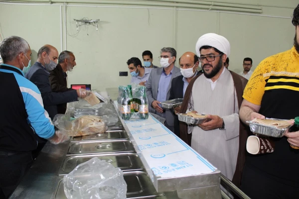 بازدید سرزده سرپرست دانشگاه فرهنگیان استان لرستان و دیگر مسئولان دانشگاه از کلاسهای درس حضوری و سراهای دانشجویی پردیس علامه طباطبایی لرستان 5