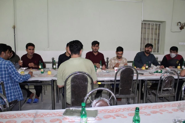 بازدید سرزده سرپرست دانشگاه فرهنگیان استان لرستان و دیگر مسئولان دانشگاه از کلاسهای درس حضوری و سراهای دانشجویی پردیس علامه طباطبایی لرستان 6