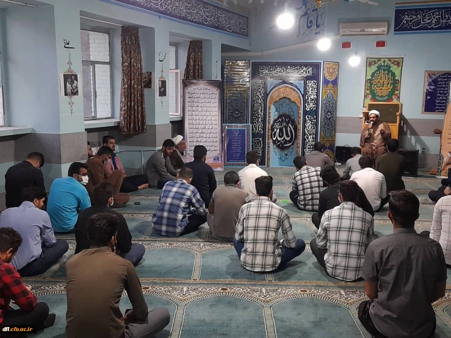 برگزاری مراسم عزاداری دانشجویان به مناسبت  وفات حضرت خدیجه (س) : 2