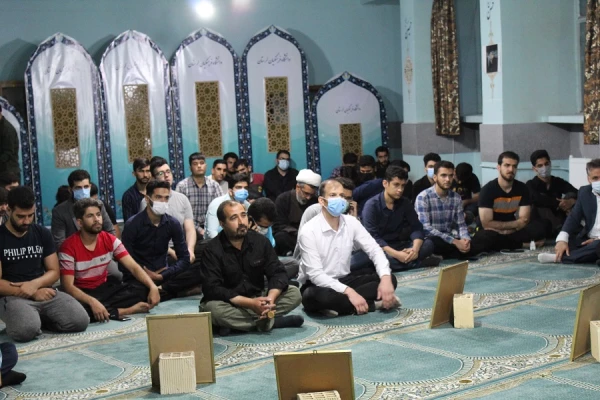 محفل انس با قرآن کریم در پردیس علامه طباطبایی دانشگاه فرهنگیان لرستان برگزارشد 6