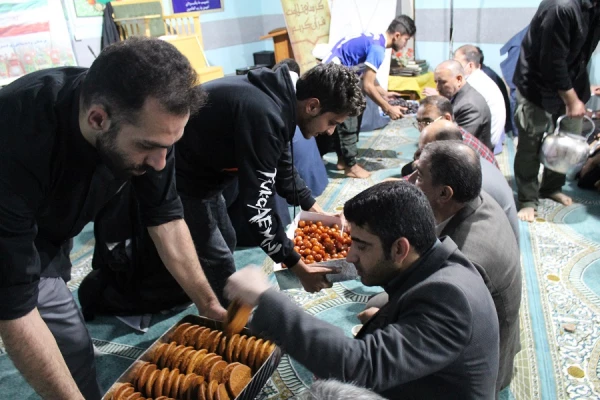 محفل انس با قرآن کریم در پردیس علامه طباطبایی دانشگاه فرهنگیان لرستان برگزارشد 8