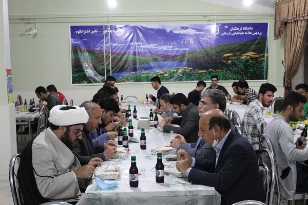 محفل انس با قرآن کریم در پردیس علامه طباطبایی دانشگاه فرهنگیان لرستان برگزارشد 9