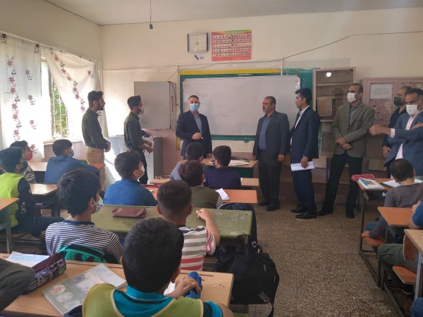 بازدید سرزده سرپرست دانشگاه فرهنگیان پردیس علامه طباطبایی لرستان از مدارس مجری کارورزی : 3