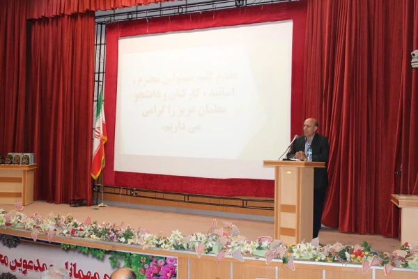 برگزاری جشن دانش آموختگی دانشجویان ورودی 1397 پردیس علامه طباطبایی لرستان : 8