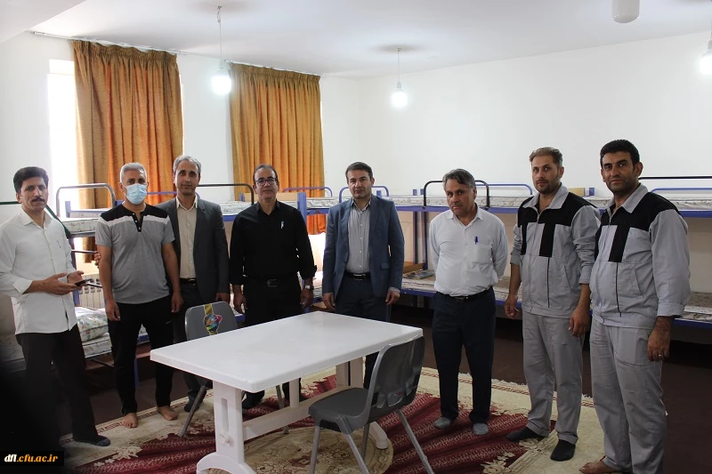 بازدید دکتر عربان، سرپرست مدیریت امورپردیس های دانشگاه فرهنگیان استان لرستان و مسئولین کمیته بهداشت و تغذیه جشنواره کشوری قرآن وعترت از سرا های دانشجویی ،سلف سرویس ،سوئیت وفضای محوطه پردیس علامه طباطبایی لرستان به روایت تصویر  9