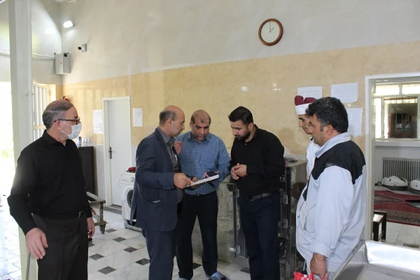 بازدید دکتر عربان، سرپرست مدیریت امورپردیس های دانشگاه فرهنگیان استان لرستان و مسئولین کمیته بهداشت وتغذیه جشنواره کشوری قرآن وعترت از سرا های دانشجویی ،سلف سرویس ،سوئیت وفضای محوطه پردیس علامه طباطبایی لرستان به روایت تصویر  2