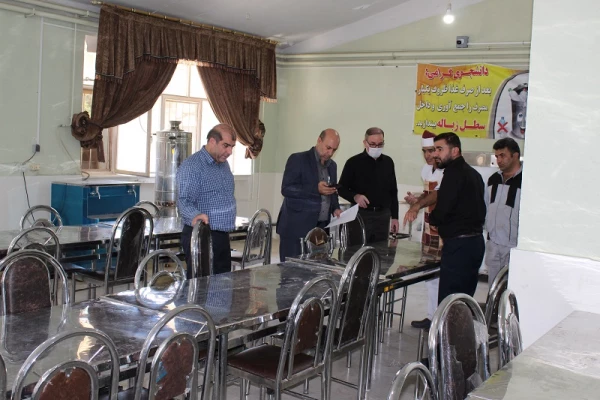 بازدید دکتر عربان، سرپرست مدیریت امورپردیس های دانشگاه فرهنگیان استان لرستان و مسئولین کمیته بهداشت وتغذیه جشنواره کشوری قرآن وعترت از سرا های دانشجویی ،سلف سرویس ،سوئیت وفضای محوطه پردیس علامه طباطبایی لرستان به روایت تصویر  3