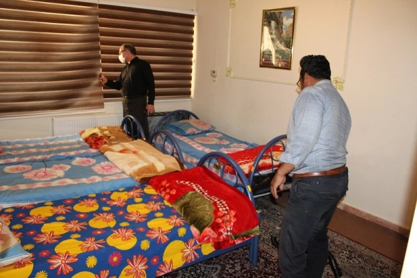 بازدید دکتر عربان، سرپرست مدیریت امورپردیس های دانشگاه فرهنگیان استان لرستان و مسئولین کمیته بهداشت وتغذیه جشنواره کشوری قرآن وعترت از سرا های دانشجویی ،سلف سرویس ،سوئیت وفضای محوطه پردیس علامه طباطبایی لرستان به روایت تصویر  15