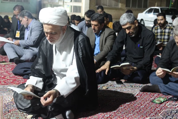 بازدید دانشجو معلمان شرکت کننده در سی و دومین جشنواره کشوری قرآن و عترت از دریاچه کیو خرم آباد : 10