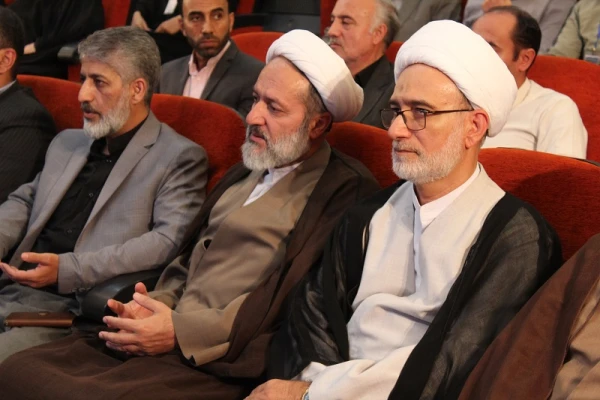 مسئول دفتر نهاد نمایندگی مقام معظم رهبری در دانشگاه فرهنگیان عنوان کرد : 3