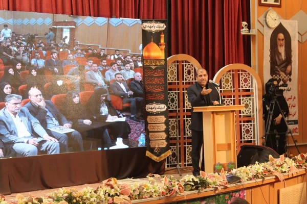 مسئول دفتر نهاد نمایندگی مقام معظم رهبری در دانشگاه فرهنگیان عنوان کرد : 4