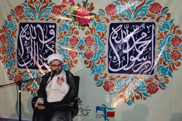 همزمان به مناسبت میلاد با سعادت پیامبر اکرم (ص) و امام جعفر صادق (ع) برگزار گردید: 2