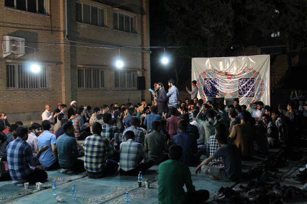 همزمان به مناسبت میلاد با سعادت پیامبر اکرم (ص) و امام جعفر صادق (ع) برگزار گردید: 6