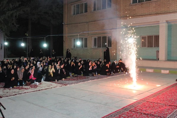 همزمان به مناسبت میلاد با سعادت پیامبر اکرم (ص) و امام جعفر صادق (ع) برگزار گردید: 8