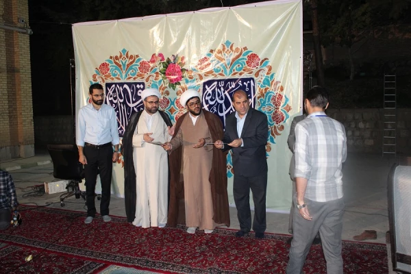 همزمان به مناسبت میلاد با سعادت پیامبر اکرم (ص) و امام جعفر صادق (ع) برگزار گردید: 3