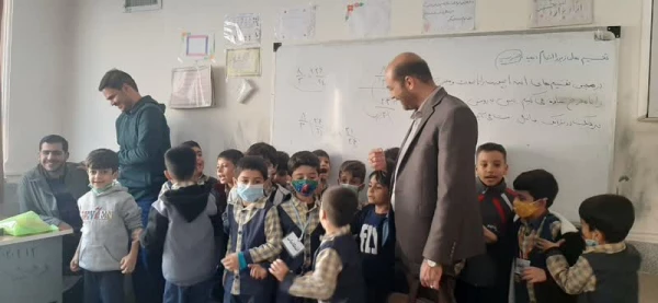 حضور جمعی از دانشجو معلمان فعال قرآنی پردیس علامه طباطبایی لرستان در مدارس سطح شهر خرم آباد 4