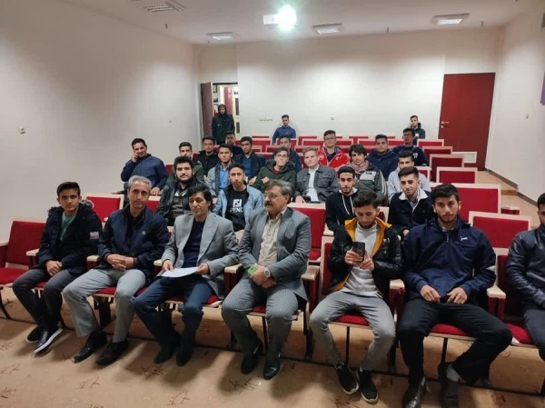 بازدید علمی دانشجویان معلمان رشته آموزش جغرافیا ورودی ۱۴۰۱ از رصدخانه کاسین خرم آباد 4