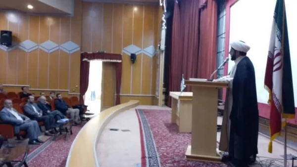 به مناسبت هفته کتاب و کتاب خوانی برگزار گردید: 5