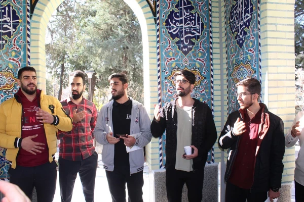 به مناسبت گرامیداشت ایام فاطمیه در حال برگزاری می باشد  3