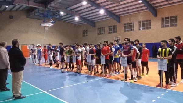 مسابقات ورزشی رشته فوتسال دانشجویی پردیس علامه طباطبایی لرستان برگزار شد  2