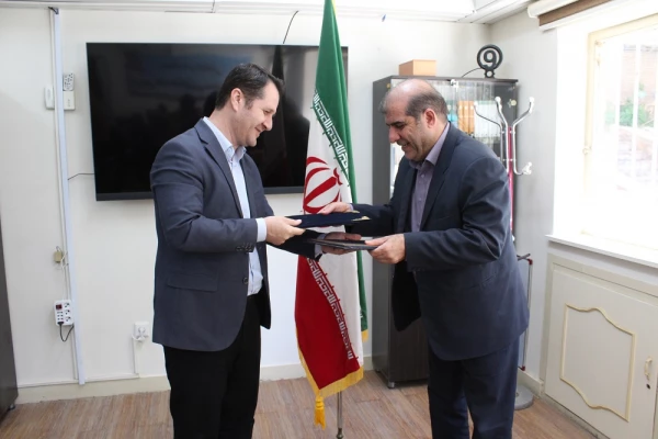 تفاهم نامه همکاری بین دانشگاه فرهنگیان و جهاد دانشگاهی لرستان