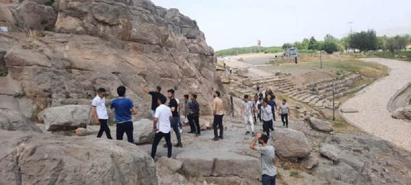 اردوی دانشجویی بازدید از آثار تاریخی شهر کرمانشاه برگزار شد 3